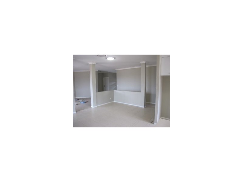 3 Pavia Place, Augustine Heights QLD 4300