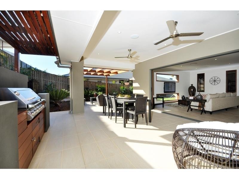 7 Finnigan Street, Augustine Heights QLD 4300