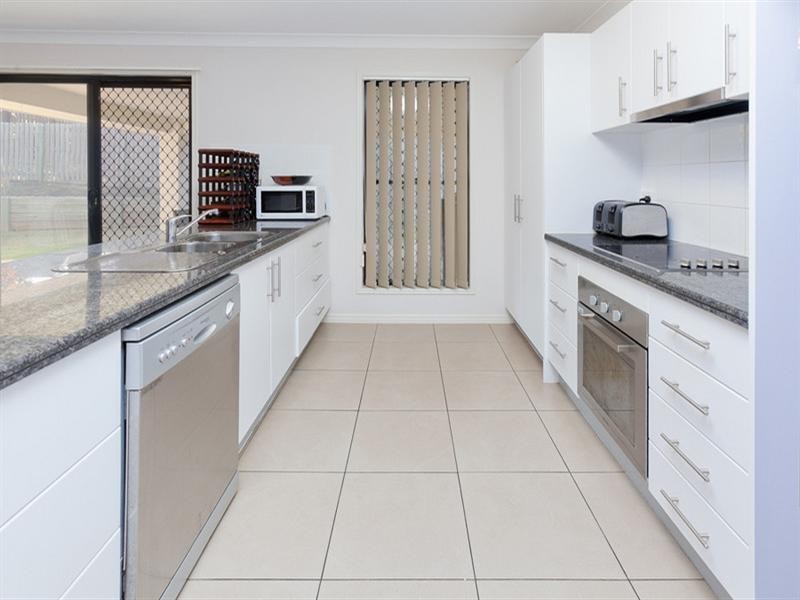 On Den Otter Drive, Bellbird Park QLD 4300