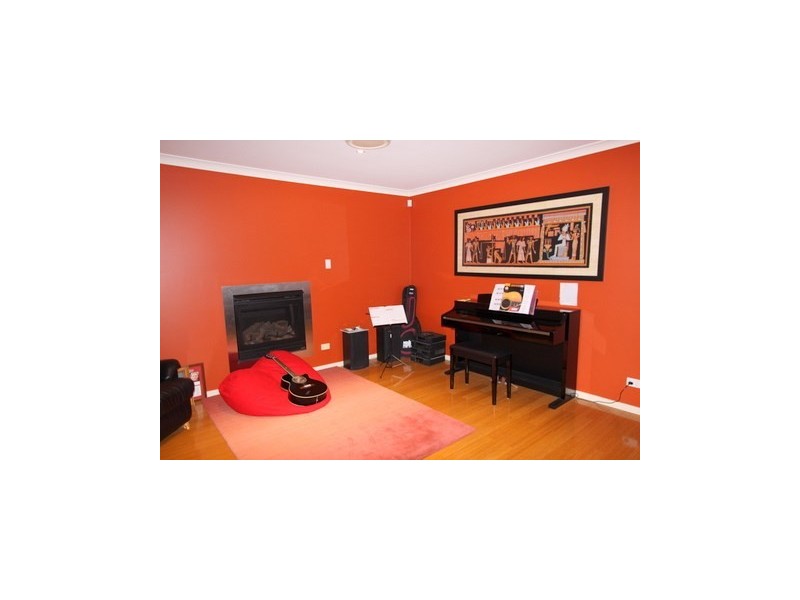 15 Ash Avenue, Springfield Lakes QLD 4300