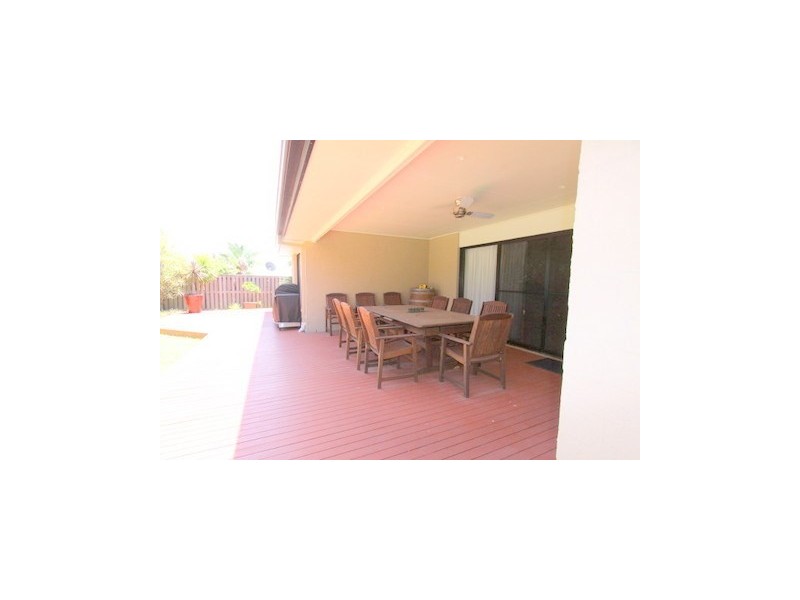 15 Ash Avenue, Springfield Lakes QLD 4300