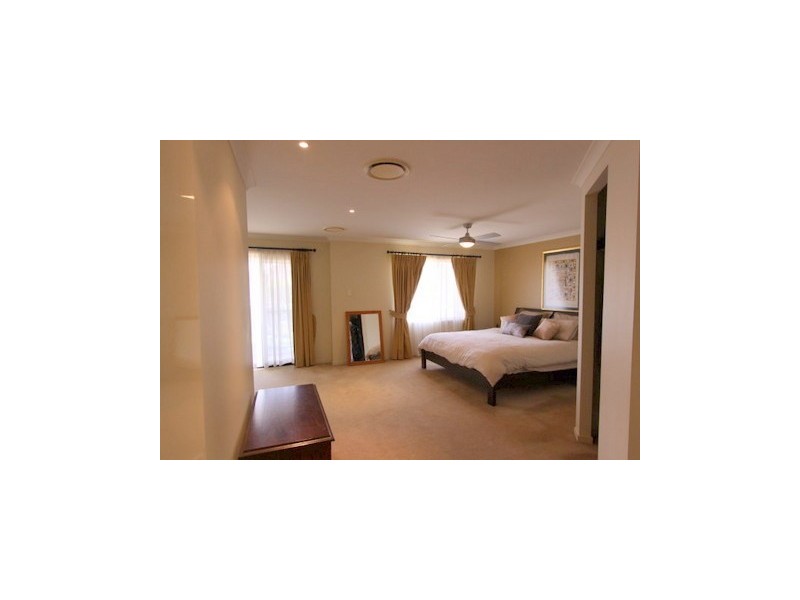 15 Ash Avenue, Springfield Lakes QLD 4300