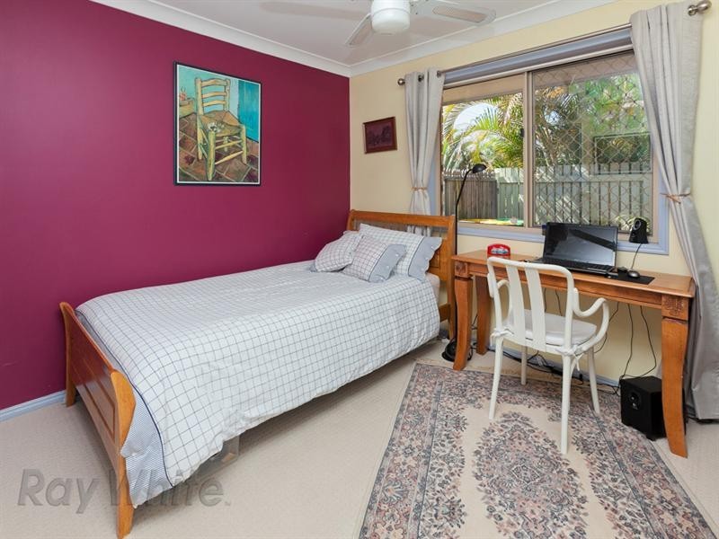 32 Dale Road, Camira QLD 4300