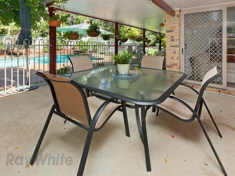 32 Dale Road, Camira QLD 4300