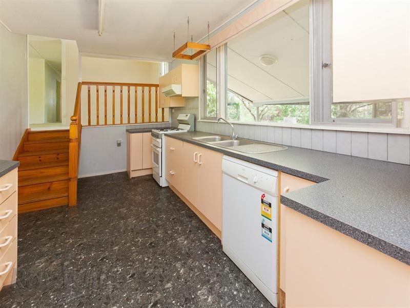 36 Addison Road, Camira QLD 4300
