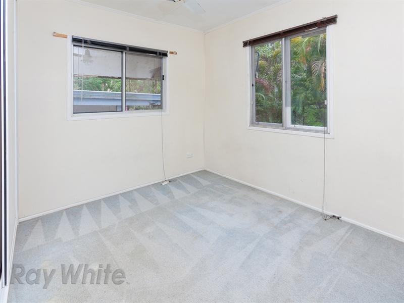 36 Addison Road, Camira QLD 4300