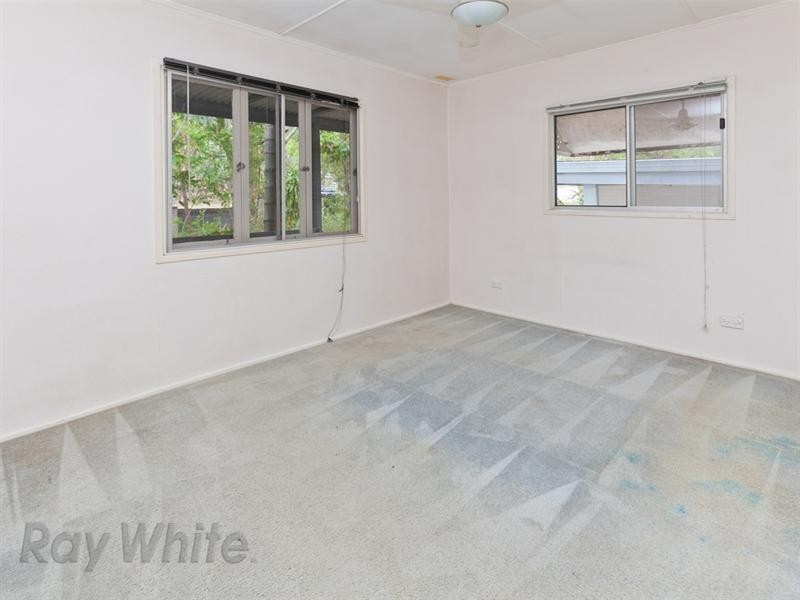 36 Addison Road, Camira QLD 4300