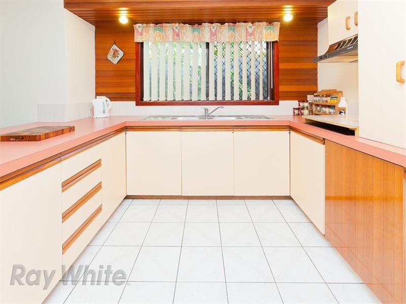 10 Durham Court, Camira QLD 4300