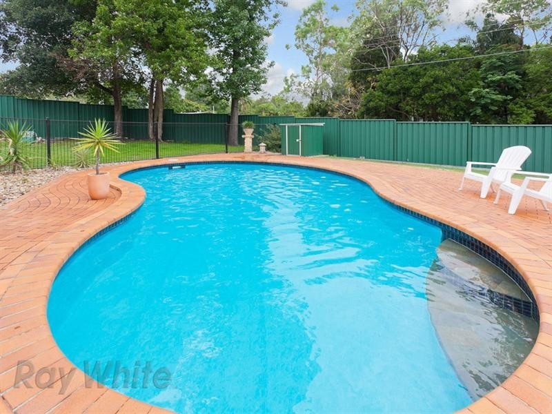 27 Ishmael Road, Camira QLD 4300