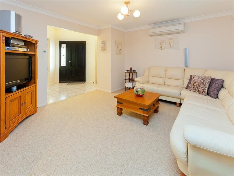 7 Cockatoo Place, Springfield QLD 4300