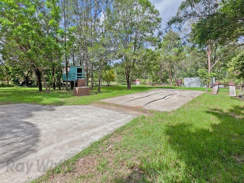 26 and 28 Keidges Road, Bellbird Park QLD 4300