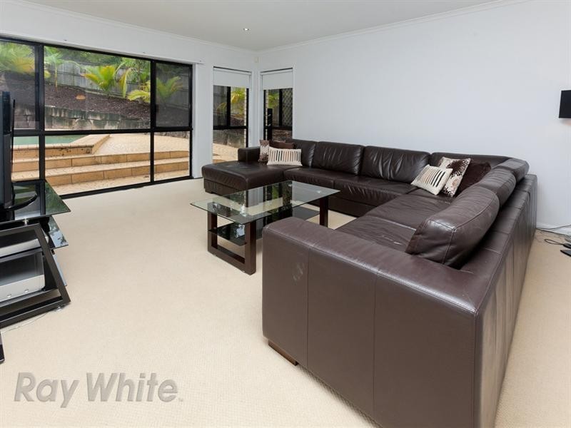 1 Clarence Avenue, Springfield QLD 4300