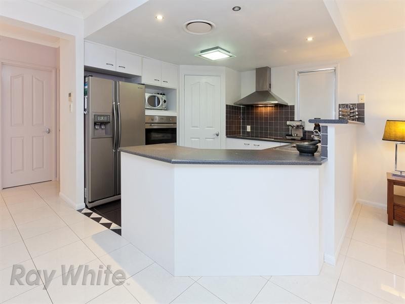 1 Clarence Avenue, Springfield QLD 4300