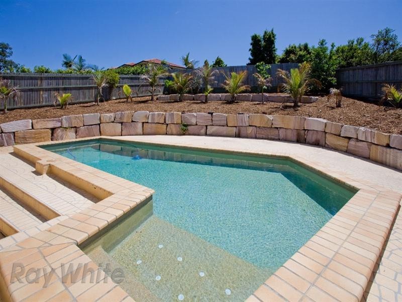 1 Clarence Avenue, Springfield QLD 4300