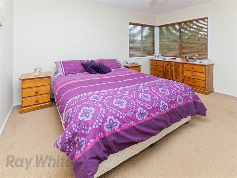 2 Woodlands Avenue, Camira QLD 4300