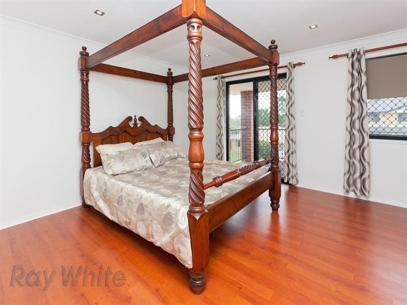 3 Carlton Place, Springfield QLD 4300