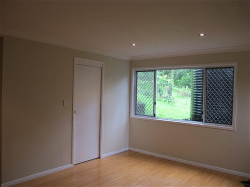 On Woodlands Avenue, Camira QLD 4300