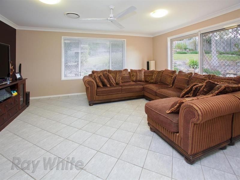 18 Glenhurst Court, Springfield QLD 4300