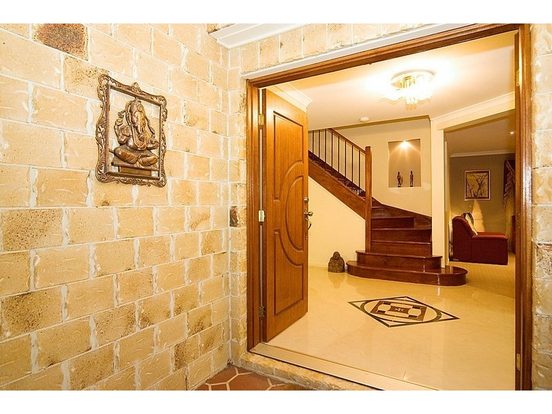 9 Apollo Place, Springfield Lakes QLD 4300