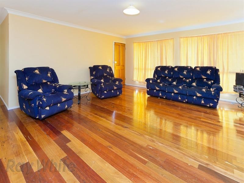 1 Dwyer Street, Camira QLD 4300