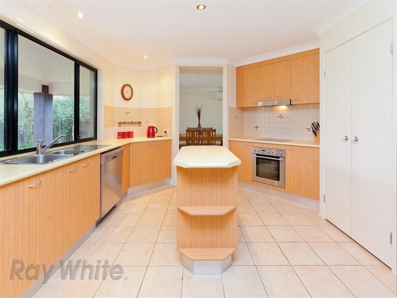 106 Lakeside Avenue, Springfield Lakes QLD 4300