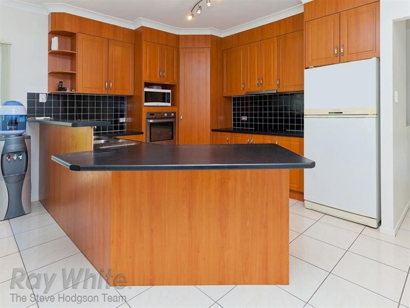 264 Lakeside Avenue, Springfield Lakes QLD 4300