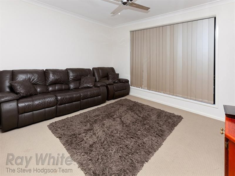 264 Lakeside Avenue, Springfield Lakes QLD 4300