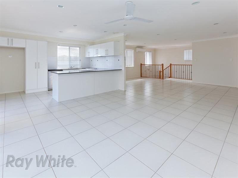 21 Shearwater Terrace, Springfield Lakes QLD 4300
