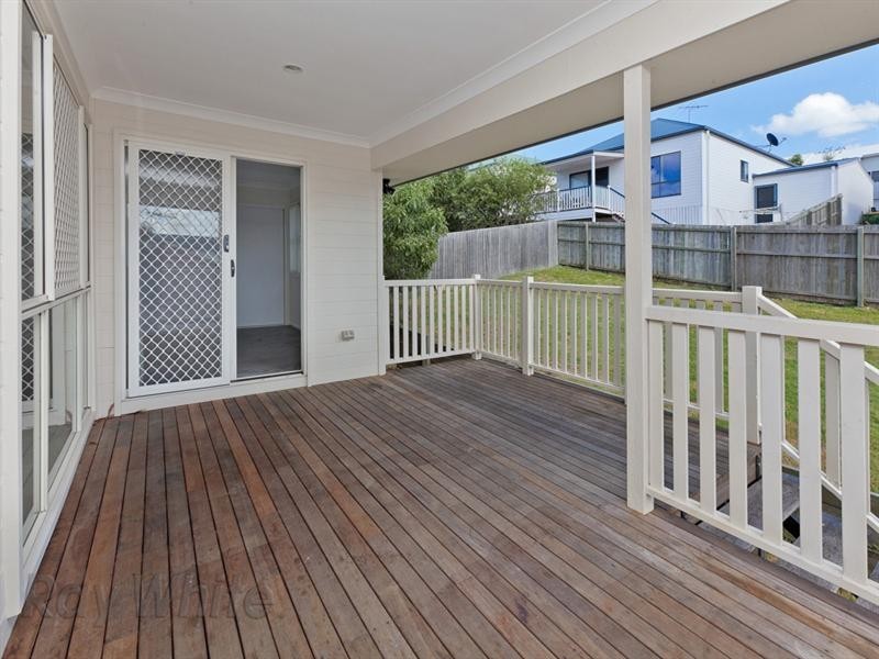 21 Shearwater Terrace, Springfield Lakes QLD 4300