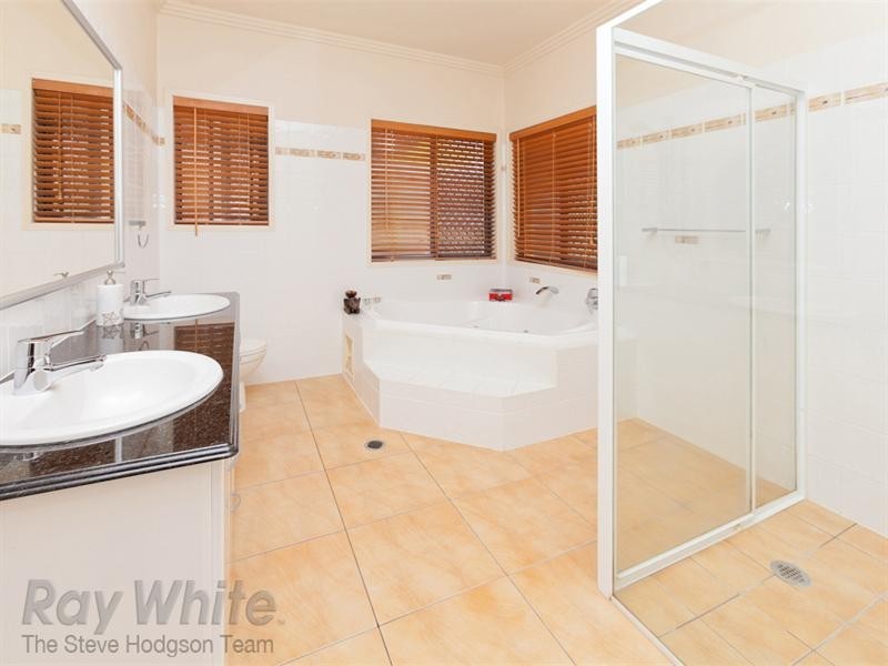 18 Venison Crescent, Springfield Lakes QLD 4300