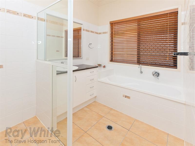 18 Venison Crescent, Springfield Lakes QLD 4300