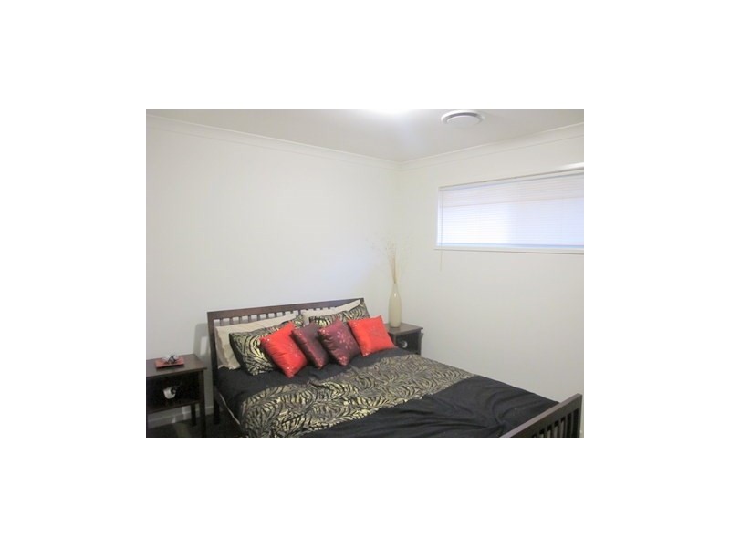 15 Cape Nelson Way, Springfield Lakes QLD 4300
