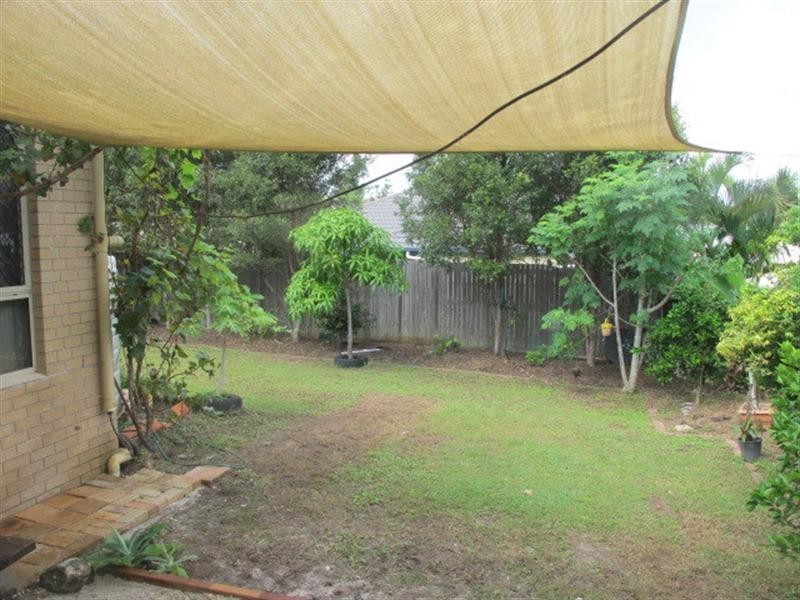 On Belleuve Place, Springfield Lakes QLD 4300