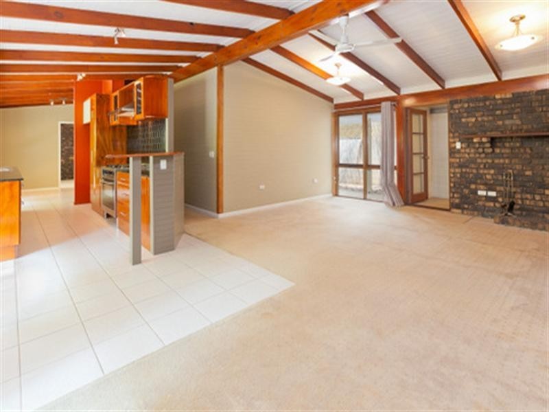 On Stanley Street, Camira QLD 4300