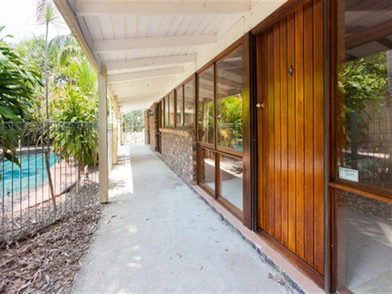 On Stanley Street, Camira QLD 4300