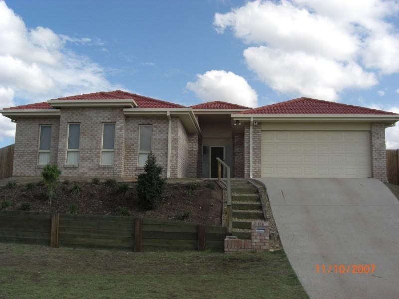 10 Lloyd Bird Crescent, Springfield Lakes QLD 4300
