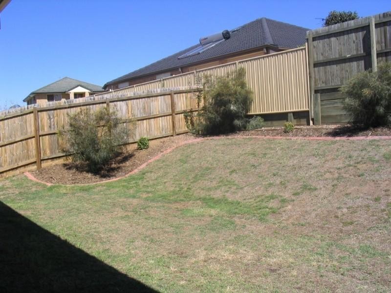 10 Lloyd Bird Crescent, Springfield Lakes QLD 4300