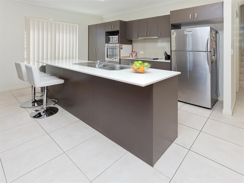 17 Pimento Place, Springfield Lakes QLD 4300