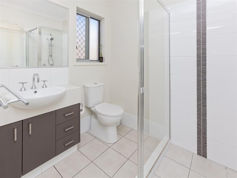 17 Pimento Place, Springfield Lakes QLD 4300