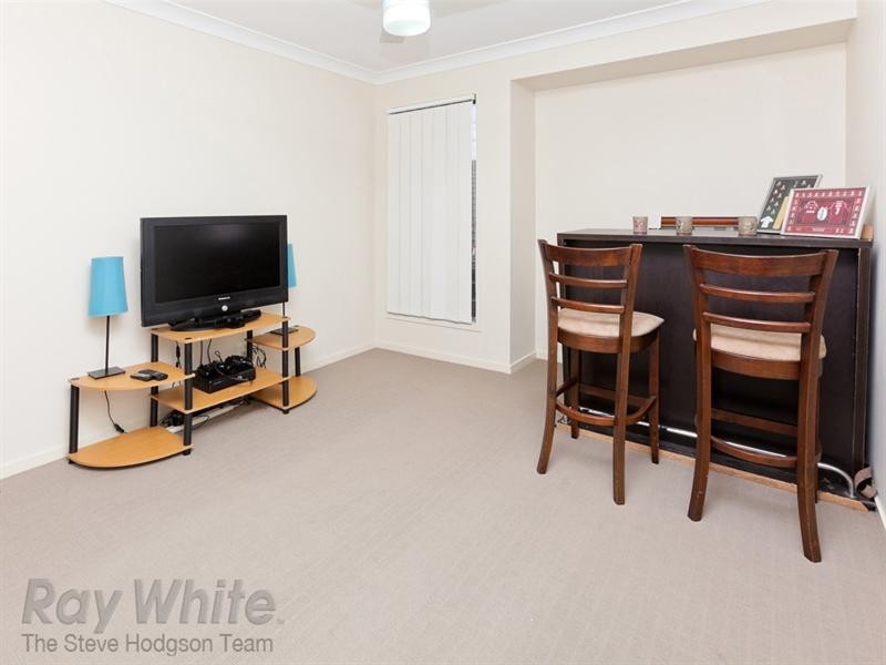 28 Greentrees Terrace, Springfield Lakes QLD 4300