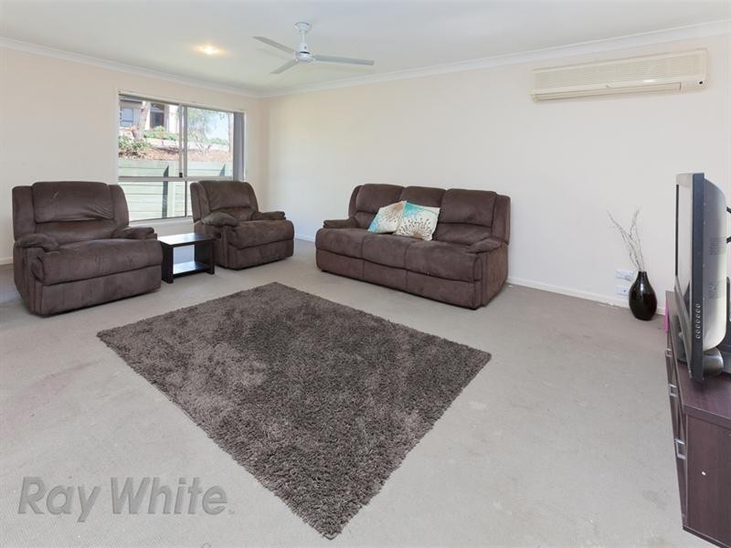 8 Shangrila Crescent, Springfield Lakes QLD 4300