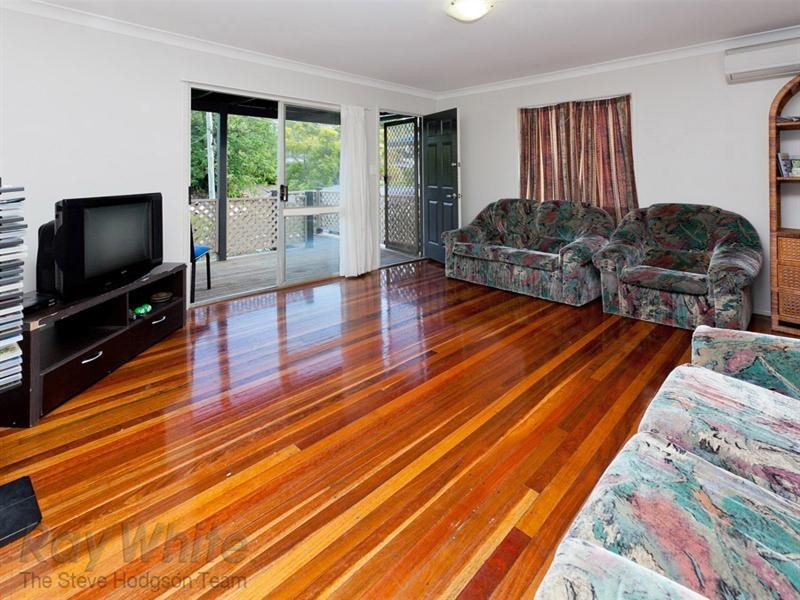 27 Iris Street, Gailes QLD 4300