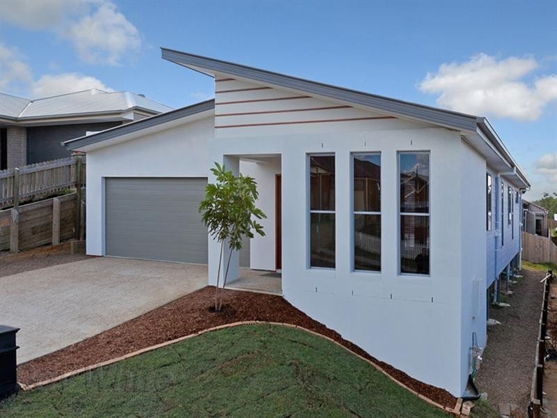 18 Hopman Way, Springfield Lakes QLD 4300