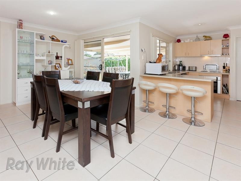 13 Attwood Way, Goodna QLD 4300