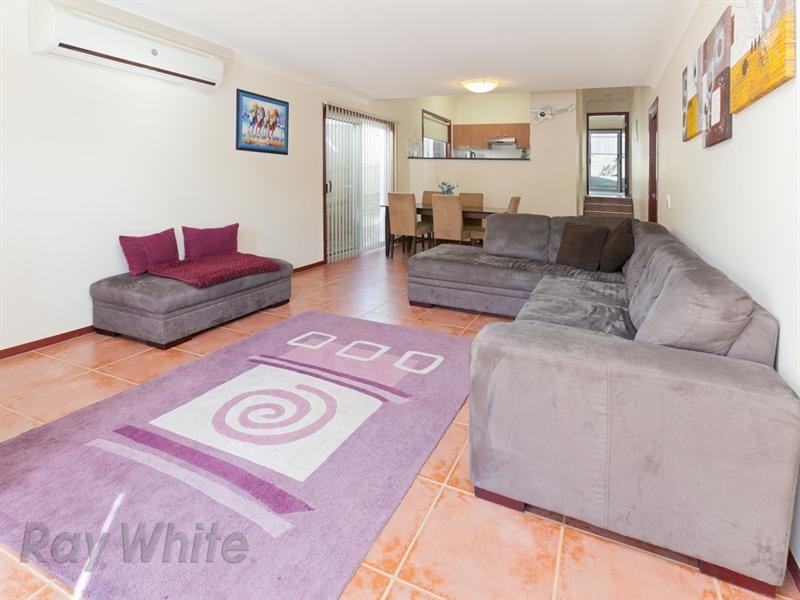 33 Creekside Drive, Springfield Lakes QLD 4300