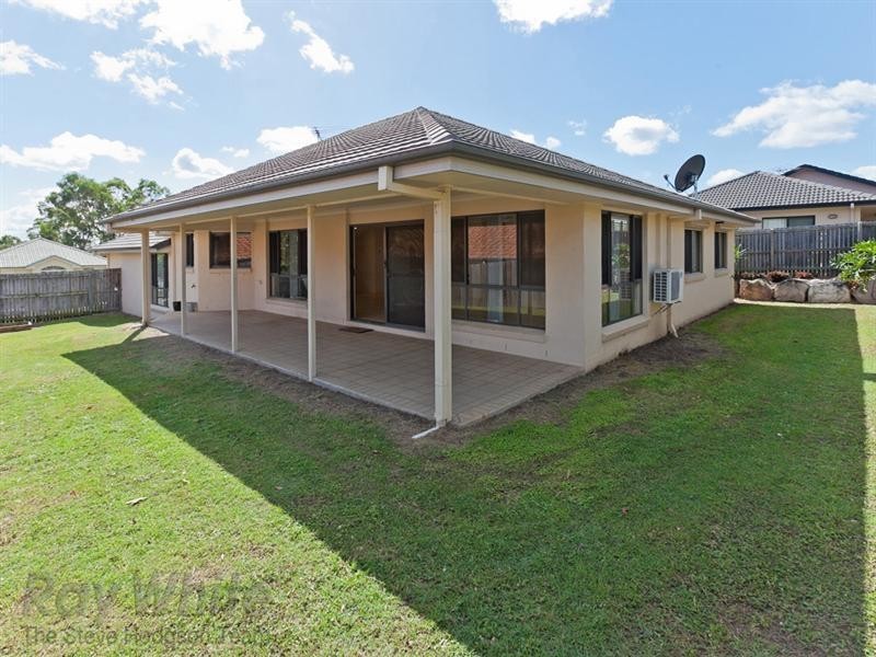 4 Dew Close, Springfield Lakes QLD 4300