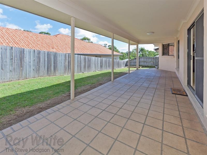 4 Dew Close, Springfield Lakes QLD 4300