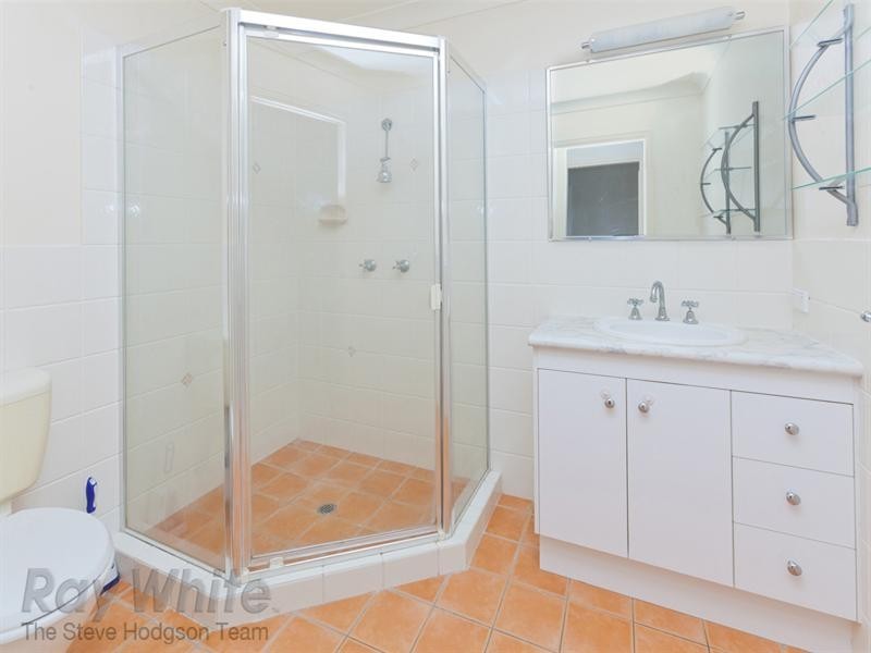 4 Dew Close, Springfield Lakes QLD 4300