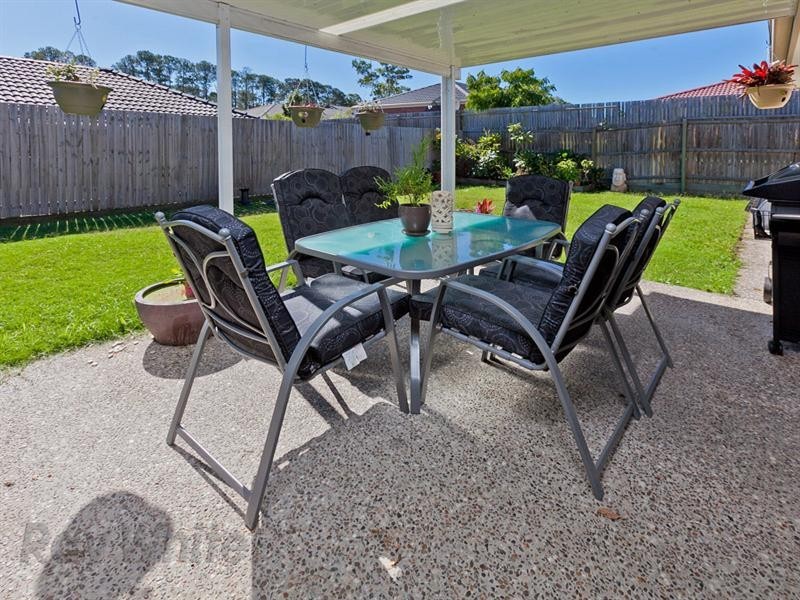 22 Brushwood Circuit, Forest Lake QLD 4078