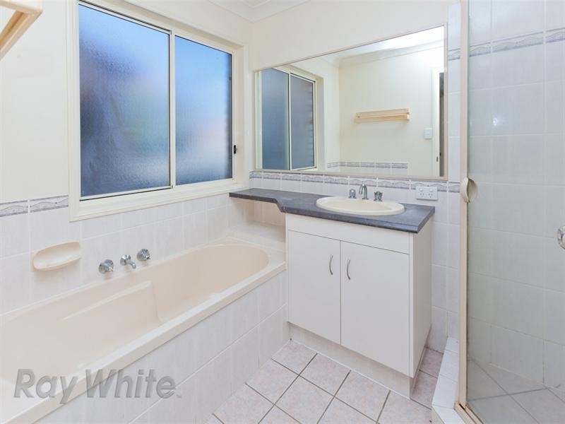 1 Iowa Place, Springfield QLD 4300